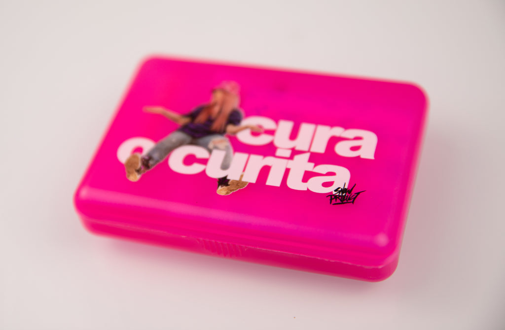 Cura O Curita (First Aid Kit) - EVERYDAYDAYS Snow Tha Product merch