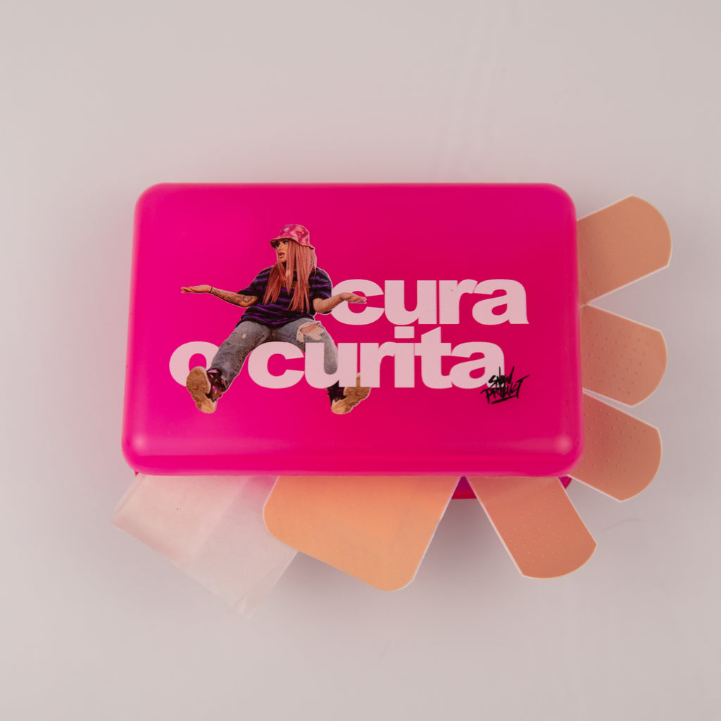 Cura O Curita (First Aid Kit) - EVERYDAYDAYS Snow Tha Product merch
