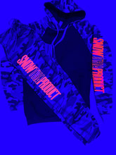 Load image into Gallery viewer, Snow Tha Product Camo Hoodie - EVERYDAYDAYS